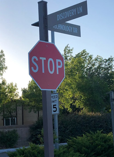 antelope-valley-college-street-signs
